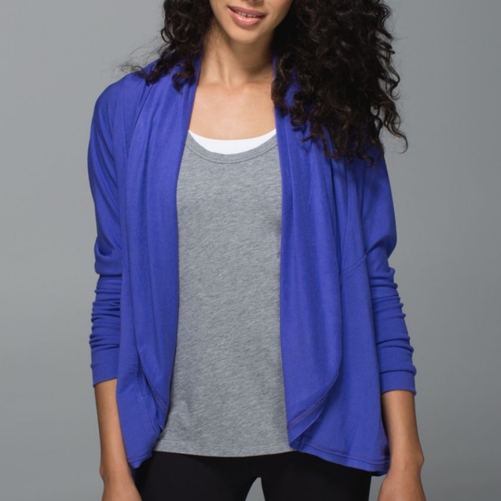 Lululemon To & Fro Wrap